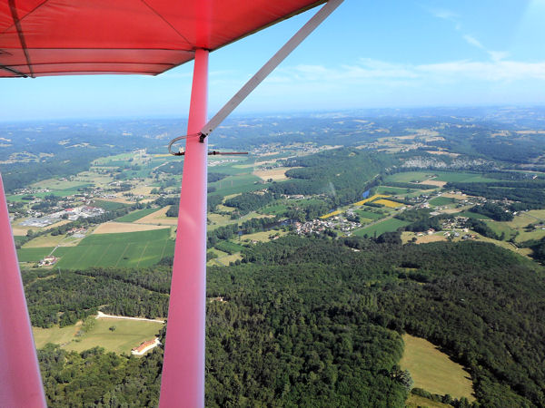 Aubas from the cabin of Weedhopper 28AAD